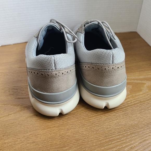 Johnston and Murphy Men's Classic Wingtip Oxford Dress Shoes,Size:11 Color: Grey - Picture 9 of 16